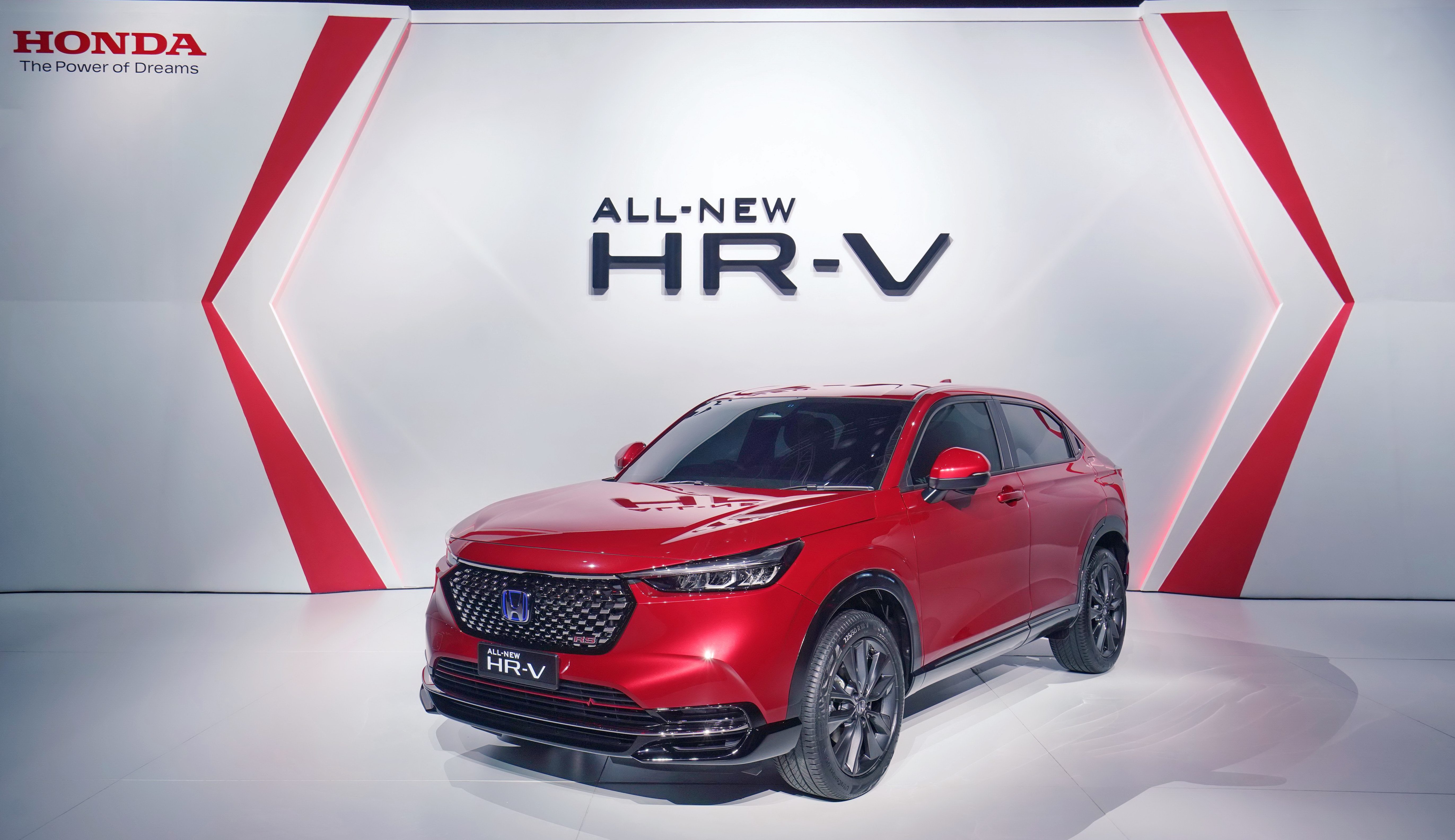 Honda Malaysia Launches The Stylish Allâ€‘NewÂ HRâ€‘VÂ In Four Variants - thumbnail