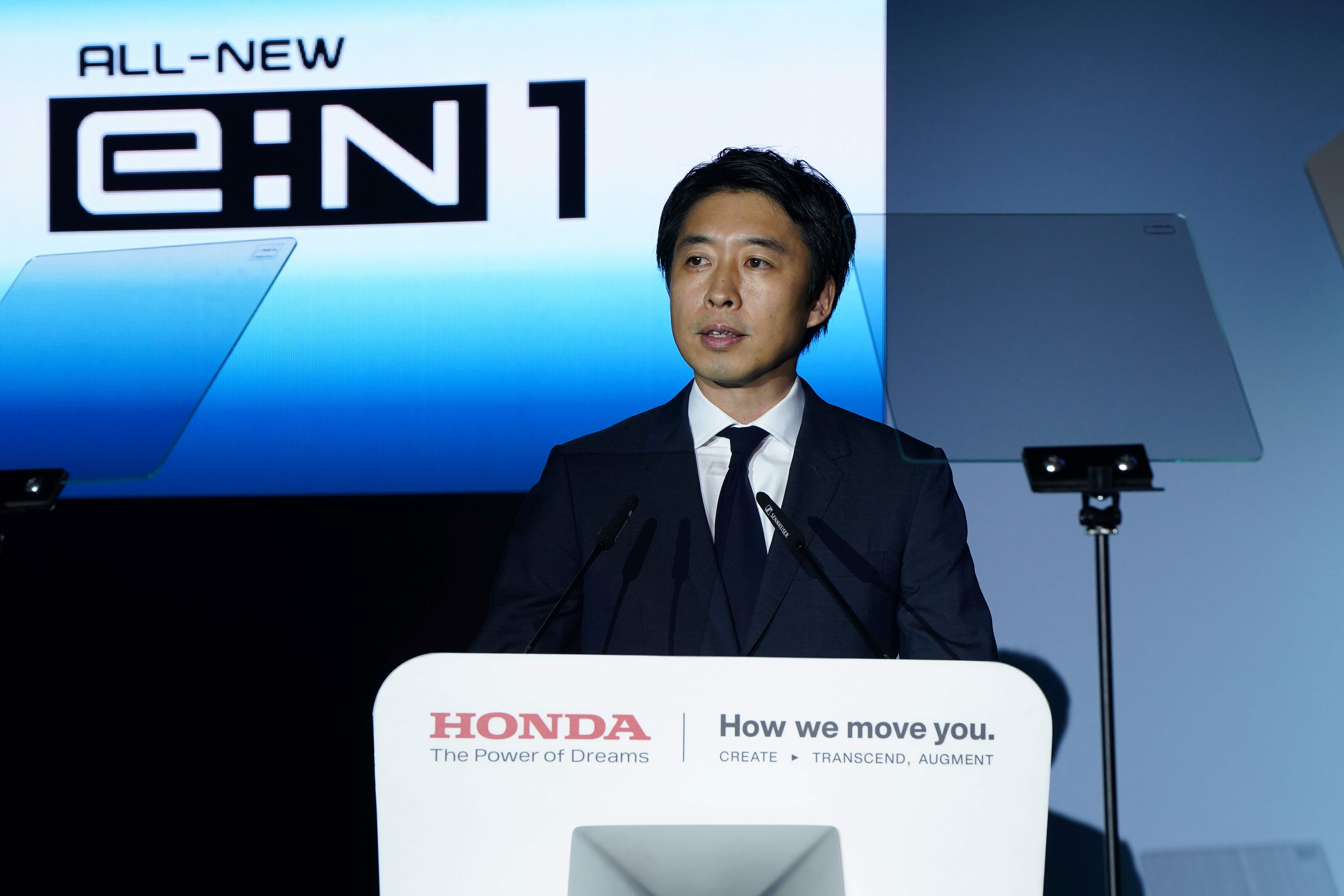 Honda Malaysia Managing Director & Chief Executive Officer Mr. Narushi Yazaki unveils the Company&rsquo;s first BEV, the All-New e:N1.