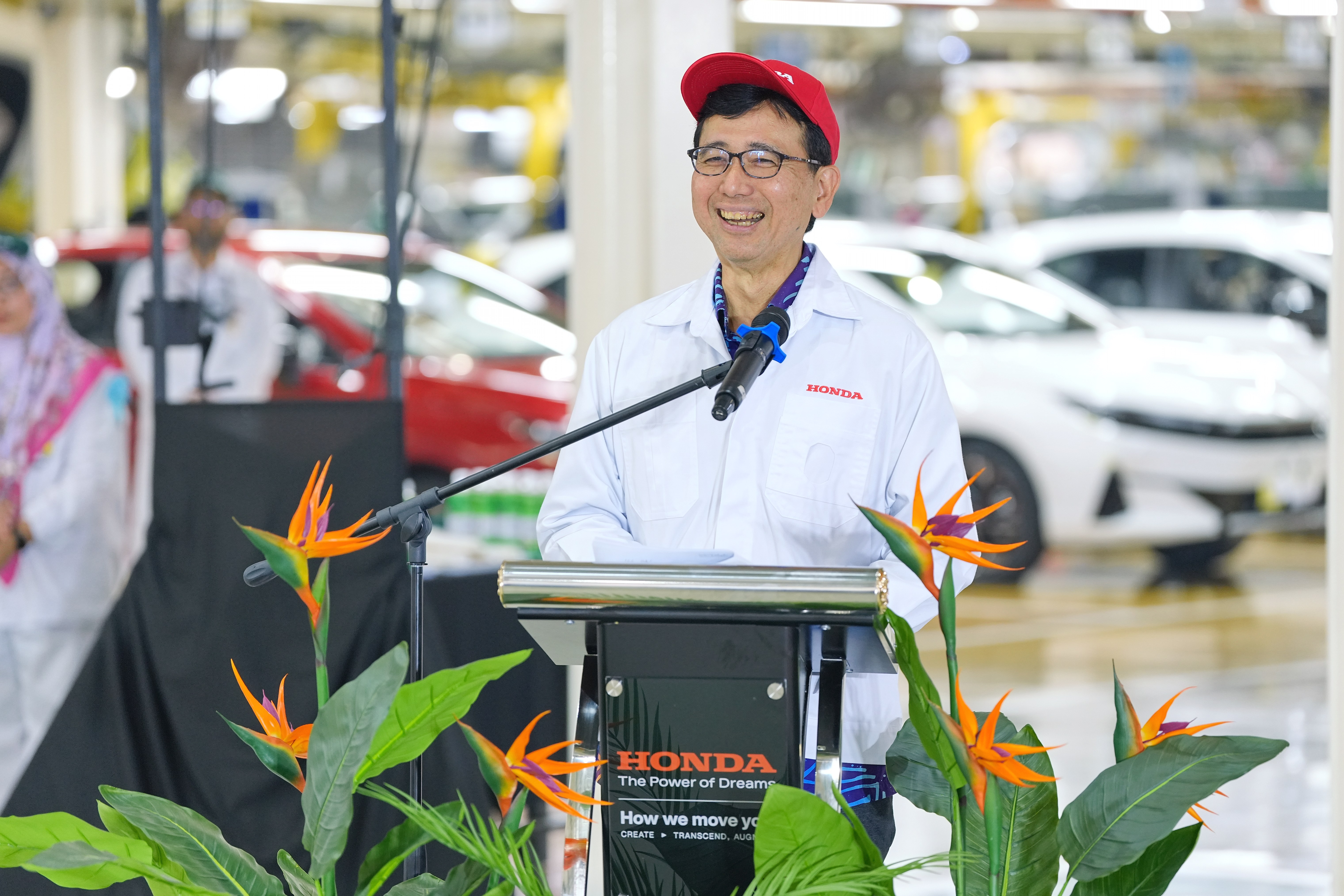 Speaking at the production rollout ceremony, H.E. SHIKATA Noriyuki, Ambassador Extraordinary and Plenipotentiary of Japan to Malaysia, commends Honda Malaysia for bringing together Japanese technology, manufacturing know-how and commitment to quality with Malaysian talent, local suppliers and industrial capabilities.